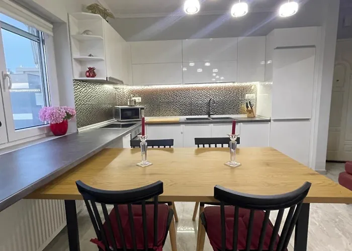 House Thalassa