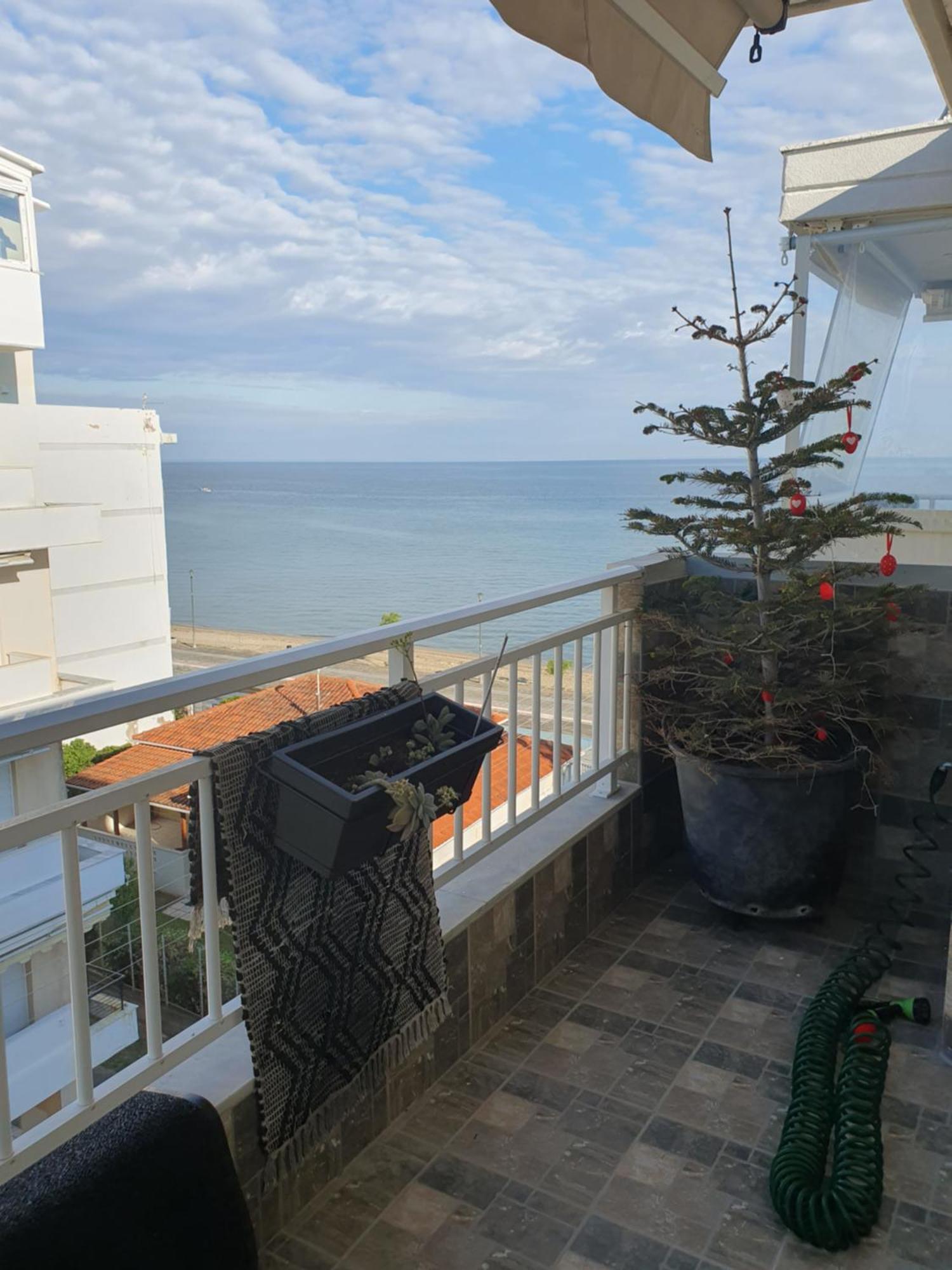 House Thalassa